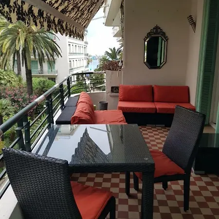 Capitole Bleu Apartment